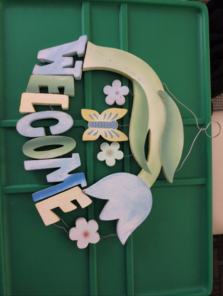 FLORAL Welcome Sign with Tulip, made of wood