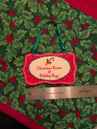 Décoration en céramique « Bisous de Noël et câlins de vacances » avec bordure rouge et ruban vert
