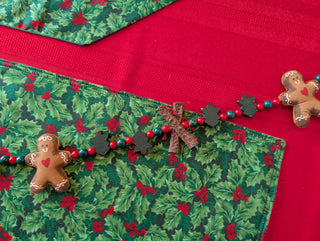 Garland 68 inches: Gingerbread, plaid hearts, wooden christmas trees, and plastic beads