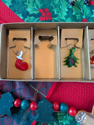 party set of 5 Christmas-themed wine charms made from lamp-worked glass