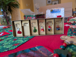 lot de 5 breloques à vin sur le thème de Noël en verre travaillé à la lampe