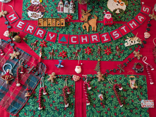 Garland 68 inches: Gingerbread, plaid hearts, wooden christmas trees, and plastic beads