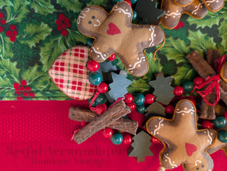 Garland 68 inches: Gingerbread, plaid hearts, wooden christmas trees, and plastic beads