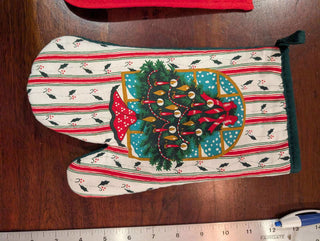 Vintage Christmas Pot Holder and Oven Mit - Artful Accumulator Boutique Vintage