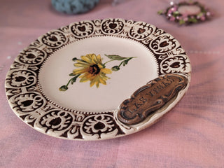Western themed Souvenier Plate Las Vegas with daisy -  - #tag1# - #tag2# - #tag3# - #tag4# - the Artful Accumulator's Vintage Boutique