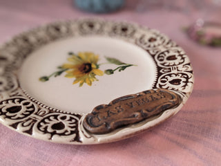 Western themed Souvenier Plate Las Vegas with daisy -  - #tag1# - #tag2# - #tag3# - #tag4# - the Artful Accumulator's Vintage Boutique