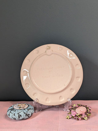 Western themed Souvenier Plate Las Vegas with daisy -  - #tag1# - #tag2# - #tag3# - #tag4# - the Artful Accumulator's Vintage Boutique
