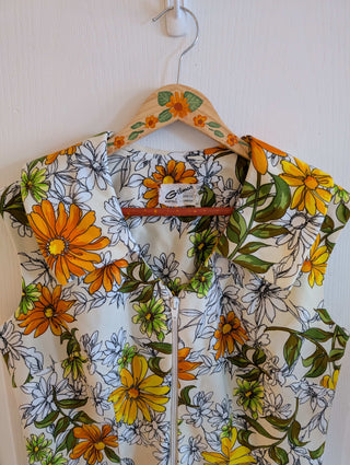 Floral daisy vintage sleeveless dress, size medium