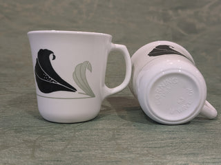Corelle mugs, iris